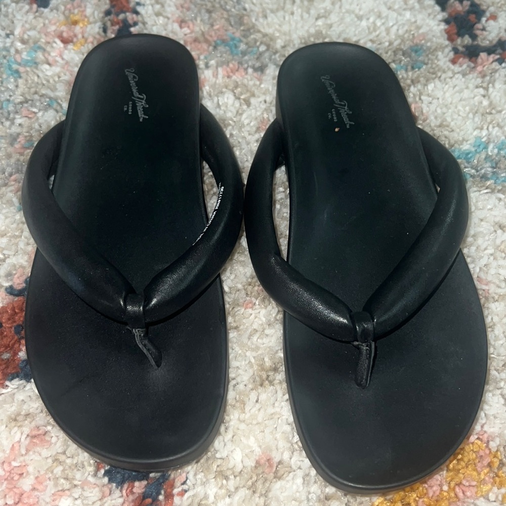 Black thong sandals size 7 target brand